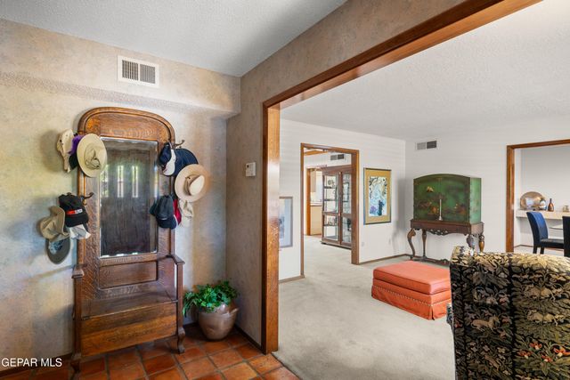 5709 BURNING TREE Drive, El Paso, TX 79912