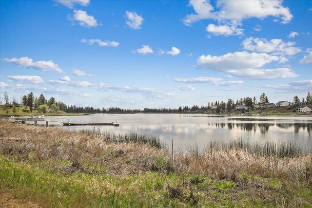 10918 S Pinecroft Rd, Medical Lake, WA 99022