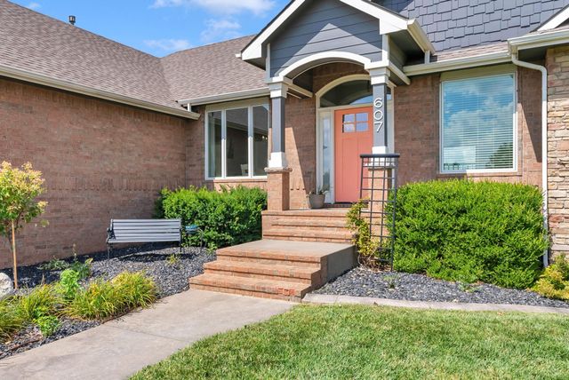 607 S Reece Rd, Goddard, KS 67052