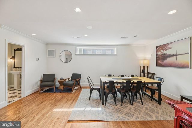 10 IRVING CT, Alexandria, VA 22314