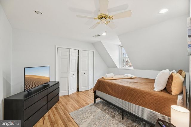 10 IRVING CT, Alexandria, VA 22314