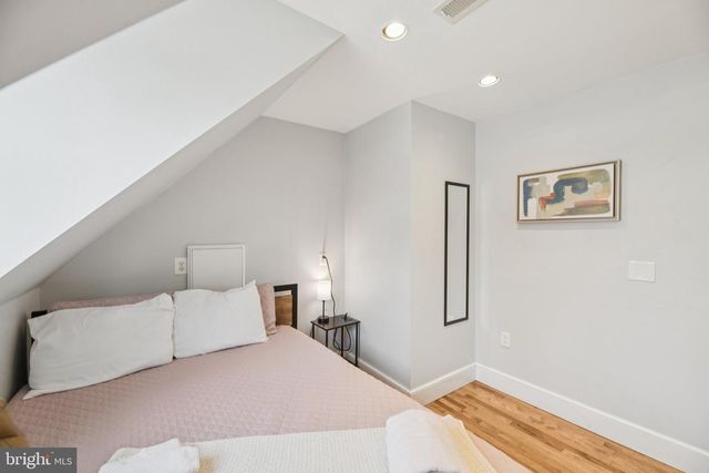 10 IRVING CT, Alexandria, VA 22314