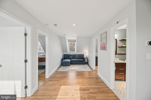 10 IRVING CT, Alexandria, VA 22314