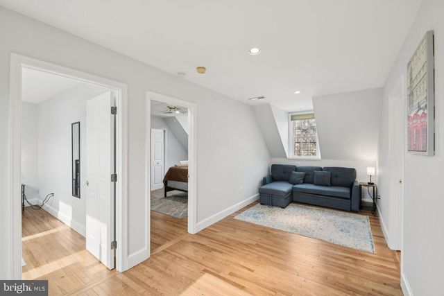 10 IRVING CT, Alexandria, VA 22314