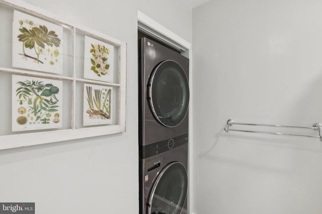 10 IRVING CT, Alexandria, VA 22314