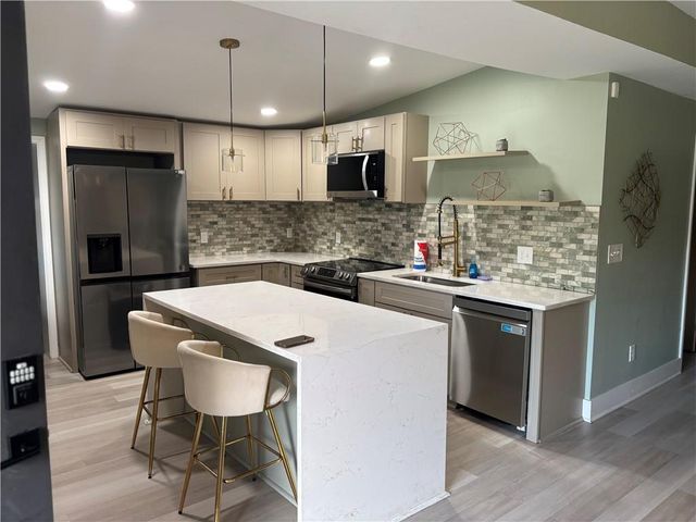 2047 Boulderview, Atlanta, GA 30316
