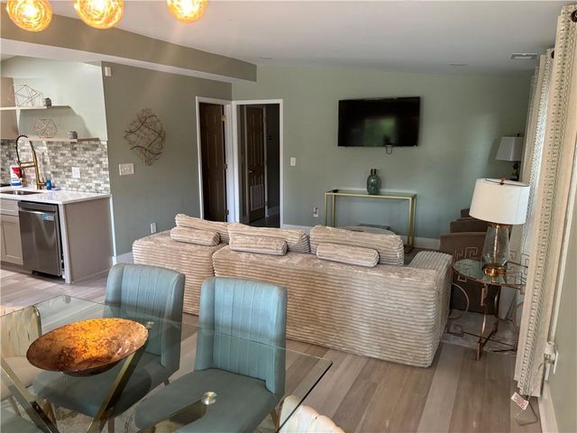 2047 Boulderview, Atlanta, GA 30316
