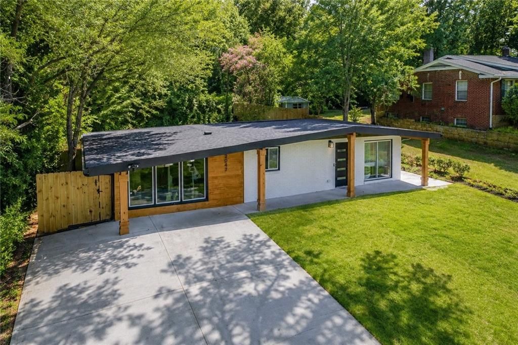 2047 Boulderview, Atlanta, GA 30316
