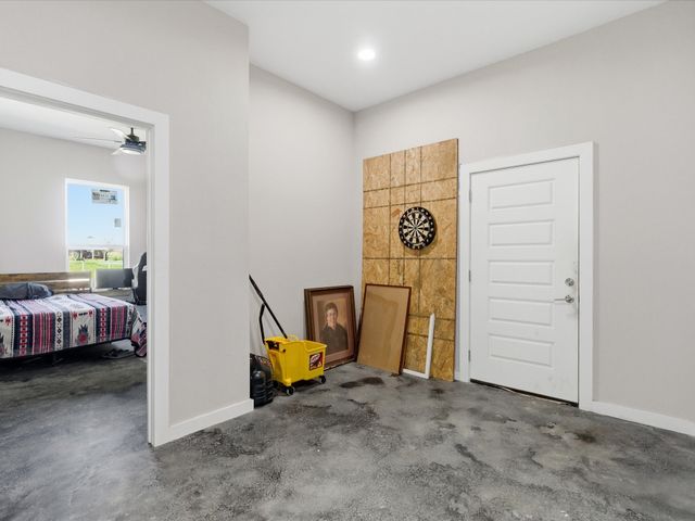 715 County Road 4599, Boyd, TX 76023
