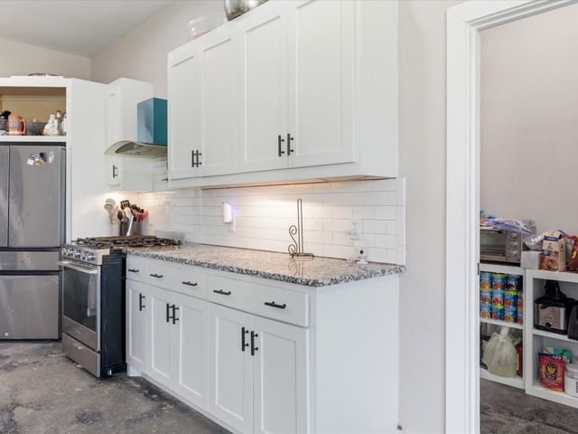 715 County Road 4599, Boyd, TX 76023