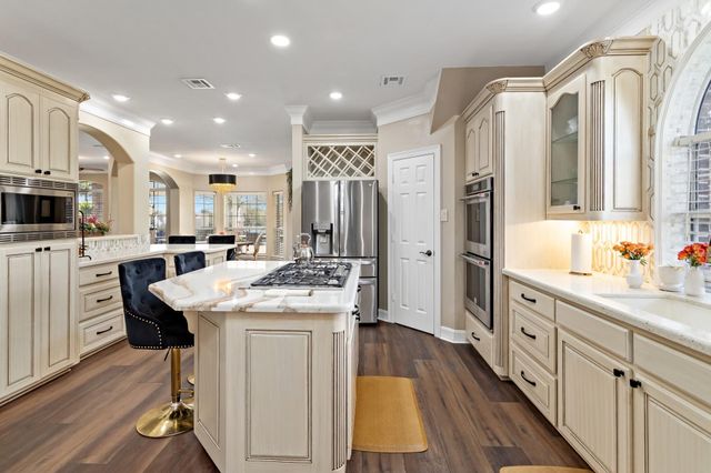 2700 Spurlock Road, Nederland, TX 77627