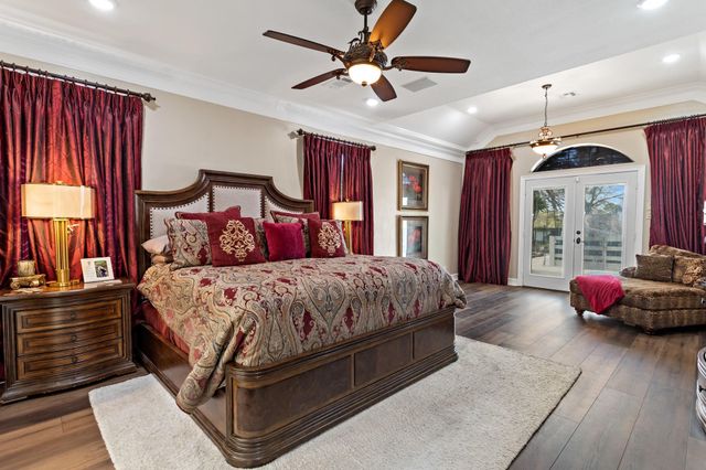 2700 Spurlock Road, Nederland, TX 77627