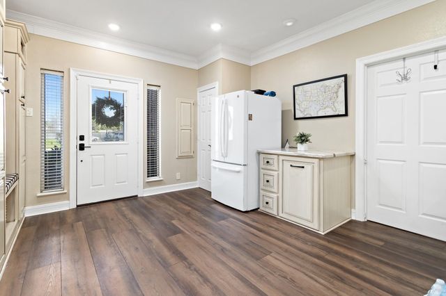 2700 Spurlock Road, Nederland, TX 77627