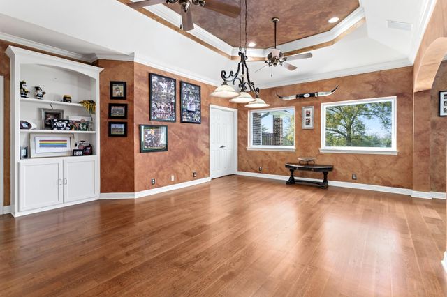 2700 Spurlock Road, Nederland, TX 77627