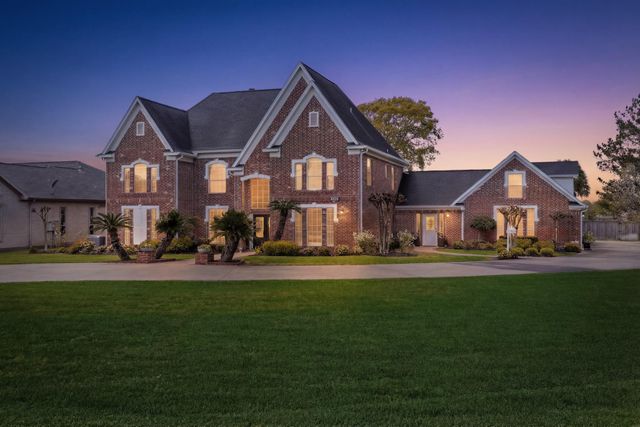 2700 Spurlock Road, Nederland, TX 77627