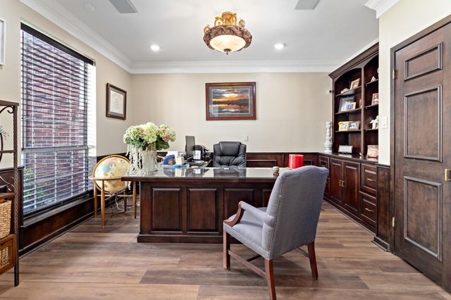 2700 Spurlock Road, Nederland, TX 77627