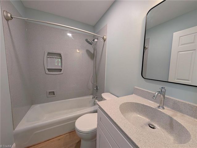 1274 Tredwell Drive, Winston-salem, NC 27103