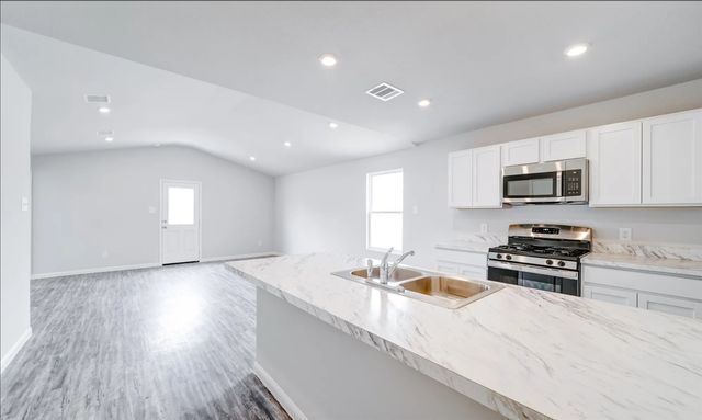 297 Victory Drive, Mabank, TX 75147