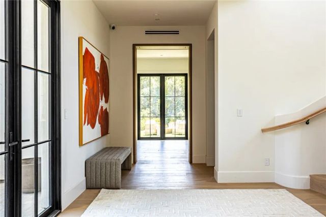 23614 Dry Canyon Cold Creek Rd, Calabasas, CA 91302