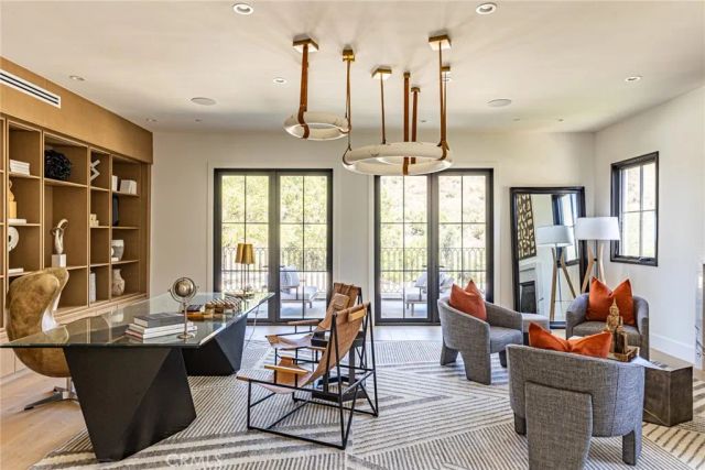 23614 Dry Canyon Cold Creek Rd, Calabasas, CA 91302