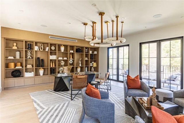 23614 Dry Canyon Cold Creek Rd, Calabasas, CA 91302