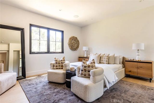 23614 Dry Canyon Cold Creek Rd, Calabasas, CA 91302