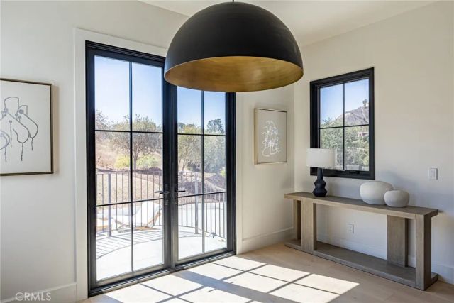 23614 Dry Canyon Cold Creek Rd, Calabasas, CA 91302