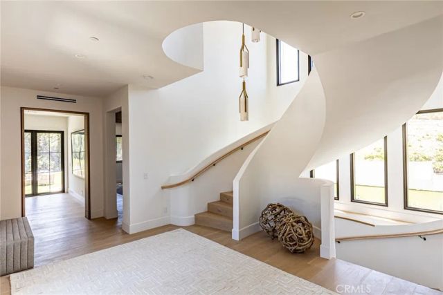 23614 Dry Canyon Cold Creek Rd, Calabasas, CA 91302