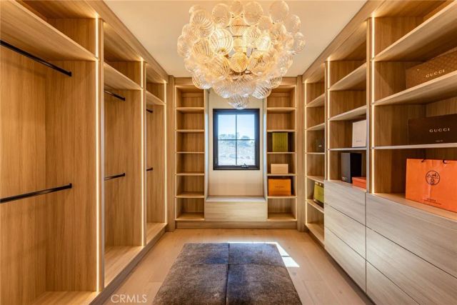 23614 Dry Canyon Cold Creek Rd, Calabasas, CA 91302