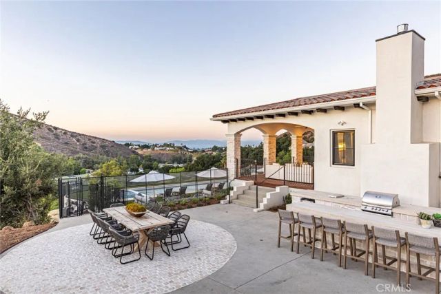 23614 Dry Canyon Cold Creek Rd, Calabasas, CA 91302