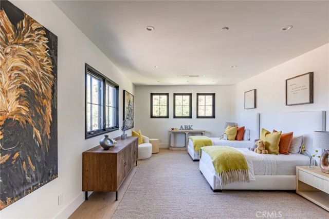 23614 Dry Canyon Cold Creek Rd, Calabasas, CA 91302