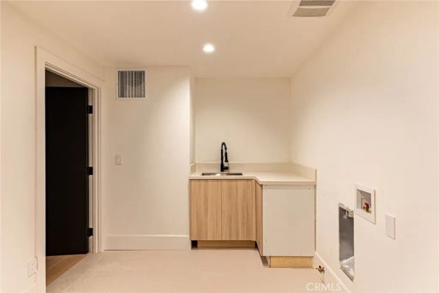 23614 Dry Canyon Cold Creek Rd, Calabasas, CA 91302