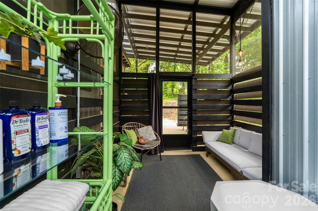 787 Ridge Road, Marion, NC 28752