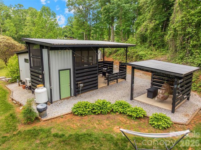 787 Ridge Road, Marion, NC 28752