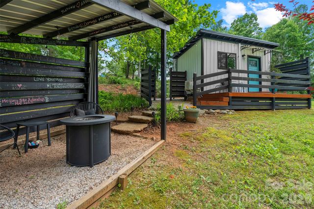 787 Ridge Road, Marion, NC 28752