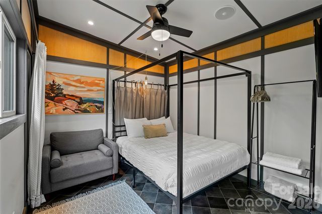 787 Ridge Road, Marion, NC 28752