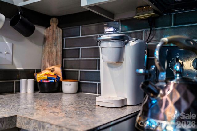 787 Ridge Road, Marion, NC 28752