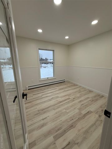 24 Kimberly Court, Baiting Hollow, NY 11933