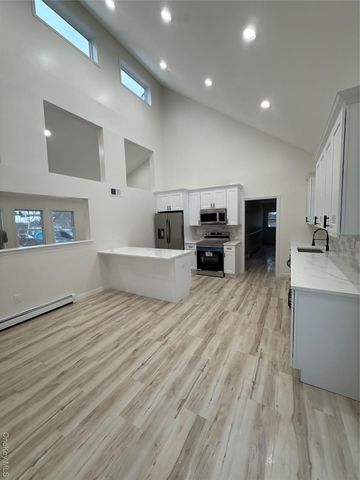 24 Kimberly Court, Baiting Hollow, NY 11933