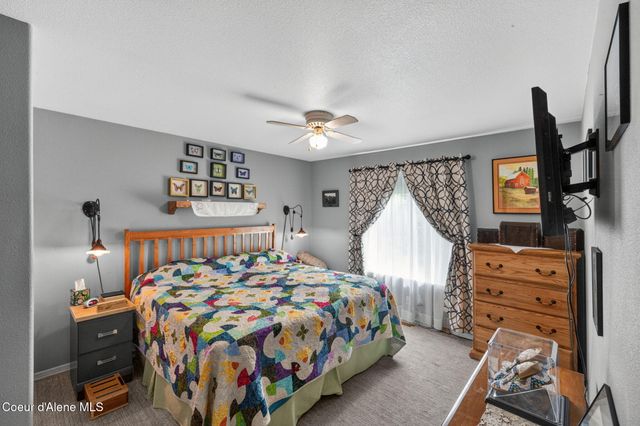 701 S Pleasant View RD, Post Falls, ID 83854