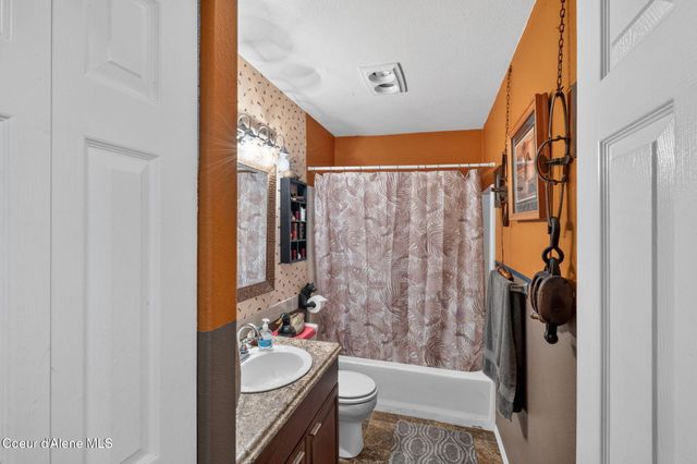 701 S Pleasant View RD, Post Falls, ID 83854