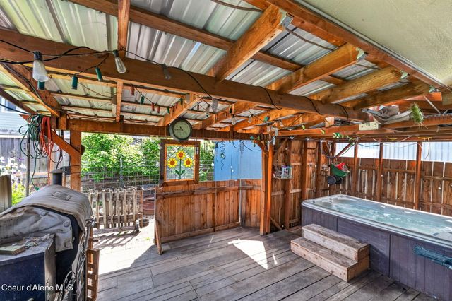 701 S Pleasant View RD, Post Falls, ID 83854