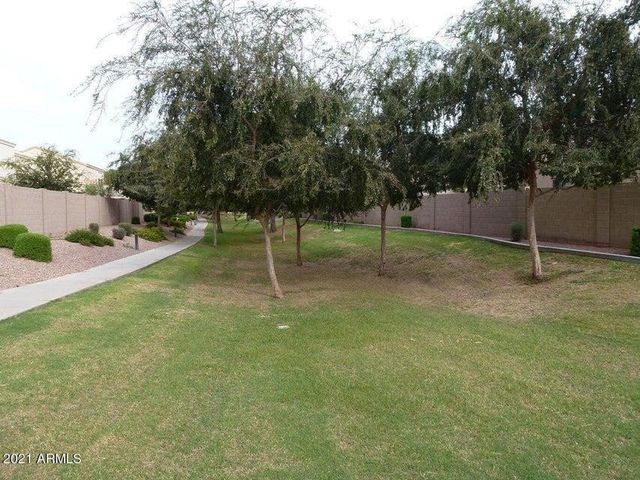 7022 W Cesar Street, Peoria, AZ 85345