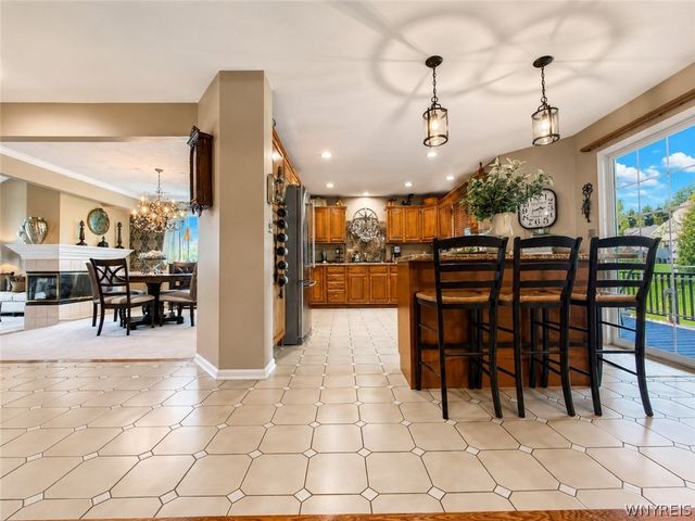 16 Woodstream Circle, Grand Island, NY 14072