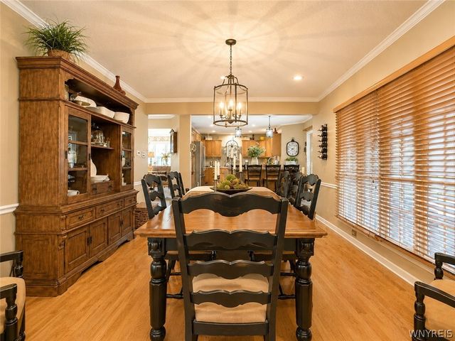 16 Woodstream Circle, Grand Island, NY 14072