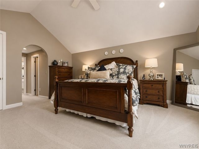 16 Woodstream Circle, Grand Island, NY 14072