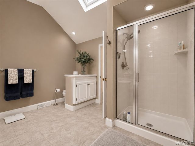 16 Woodstream Circle, Grand Island, NY 14072