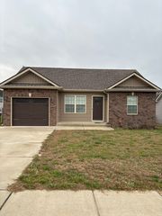 119 Ambridge St, Oak Grove, KY 42262