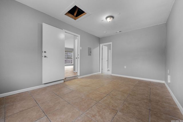 6411 ROYALTY PT, Leon Valley, TX 78238