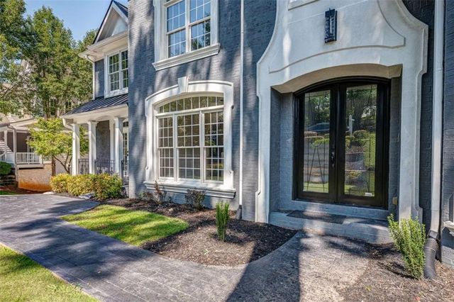 1076 Devine Circle, Brookhaven, GA 30319